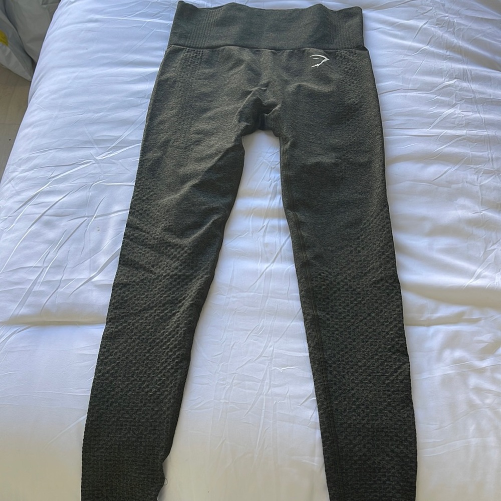Green Gymshark leggings